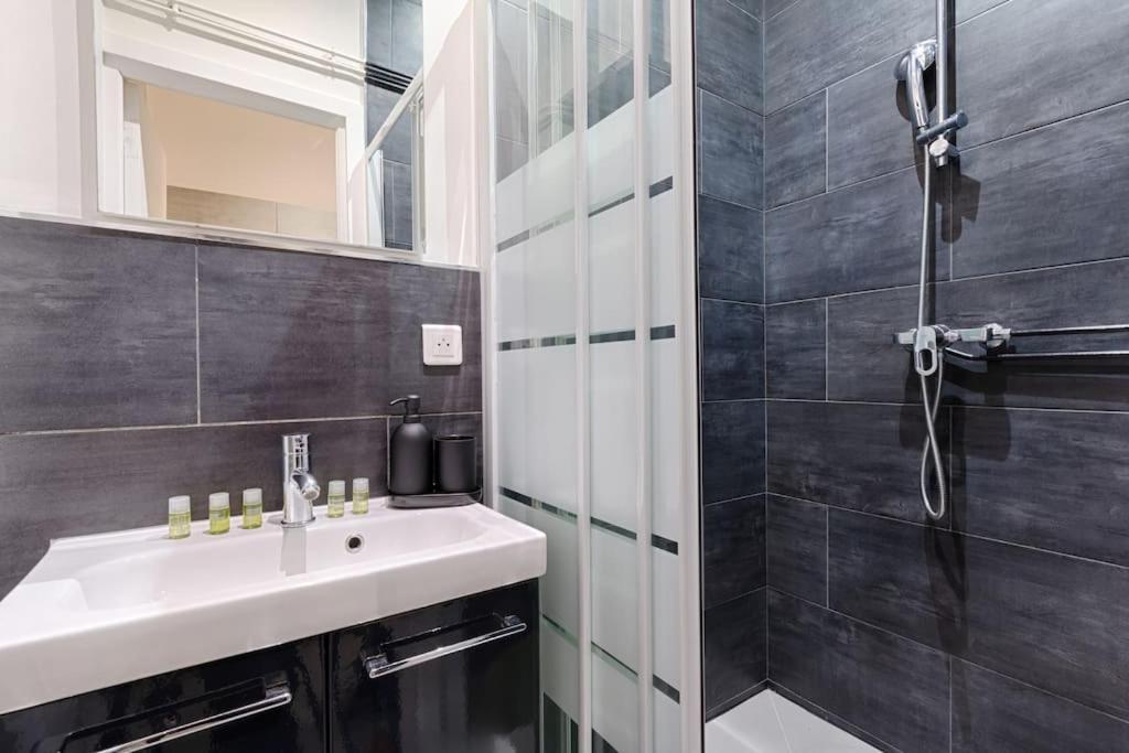 Batignolles Lemercier Cosy Apartment 4P-1Br Paris Ngoại thất bức ảnh